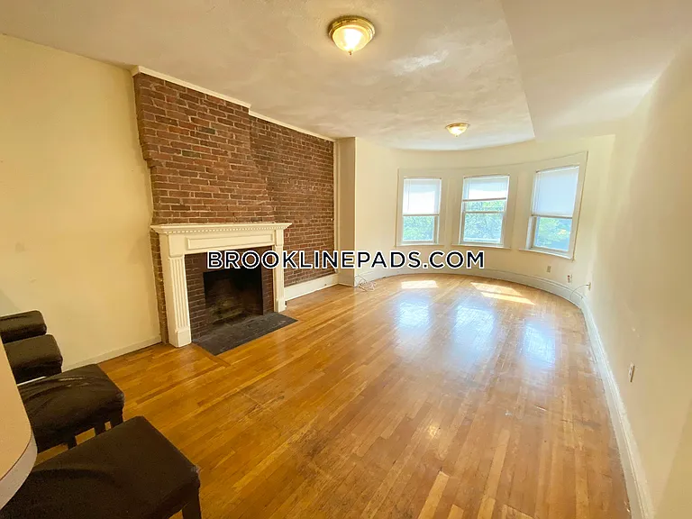 1414 Beacon St #3F — Photo 16