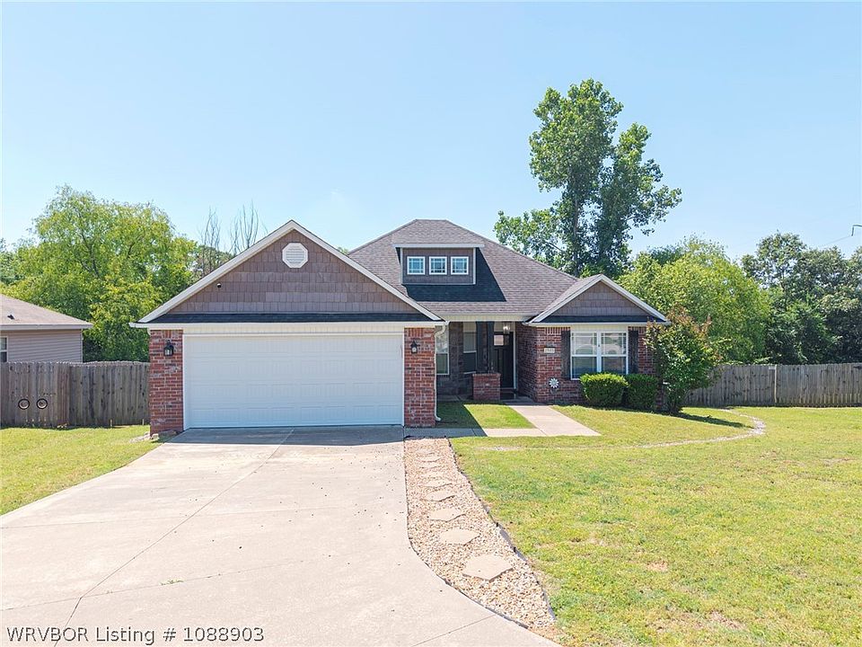 1st image of 2505 Crestview Ln