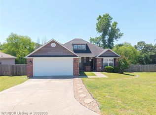 2505 Crestview Ln, Barling, AR 72923