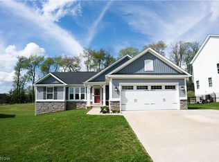 1759 Gate House St NE, Canton, OH 44721