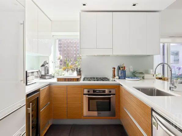 555 West 59th Street image 1 of 1