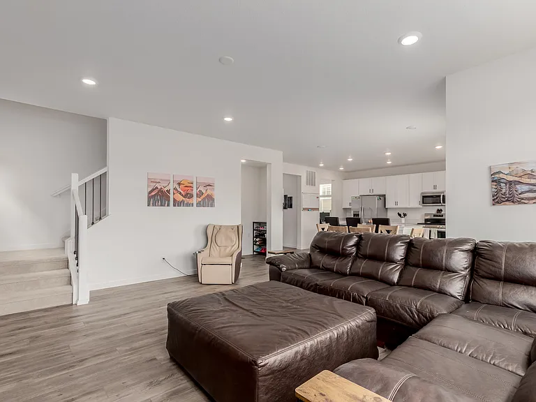 870 Mosquito Ct — Photo 9