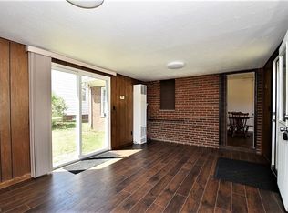 1939 Columbia Rd, Westlake, OH 44145