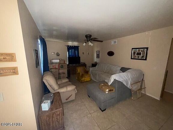 2nd image of 136 Acoma Blvd N