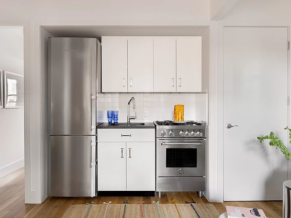 5th image of 417 Hicks St APT 4C