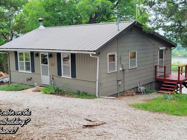 28767 Parkway Dr, Warsaw, MO 65355