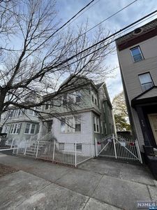 526-528 S 20th St, Newark, NJ, 07103