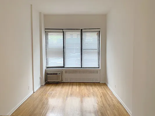 Rented by Bond New York | media 20