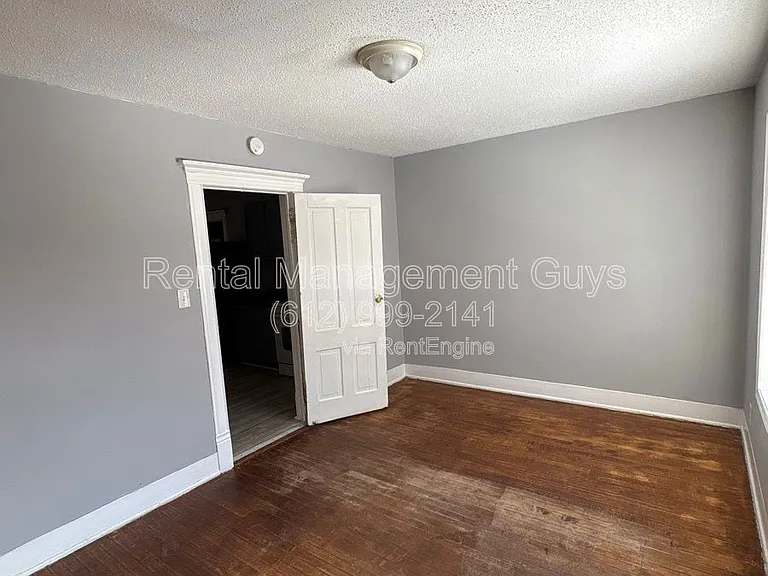 2931 Bryant Ave N #2 — Photo 41