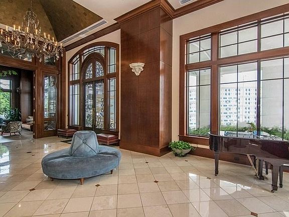 4th image of 345 Bayshore Blvd APT 411