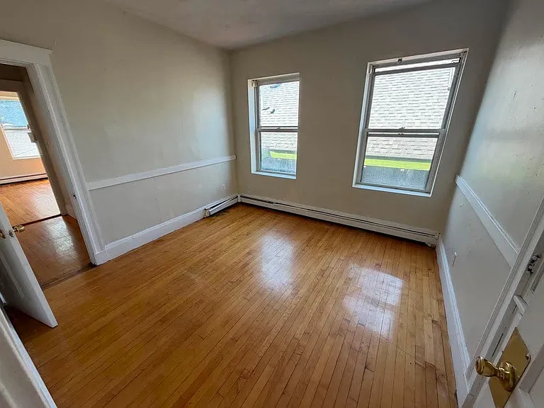 366 Centre St #9 — Photo 2