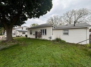 17 Davidson St, Cambridge, ON N1S 2T8