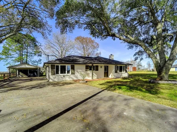 3851 County Road 155, Alvin, TX 77511