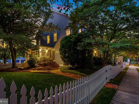 3rd image of 114 Clagett Crossing Pl