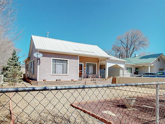 4th image of 1022 Tilden St