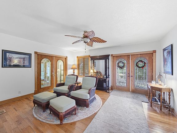 5th image of 22524 Luther Rd