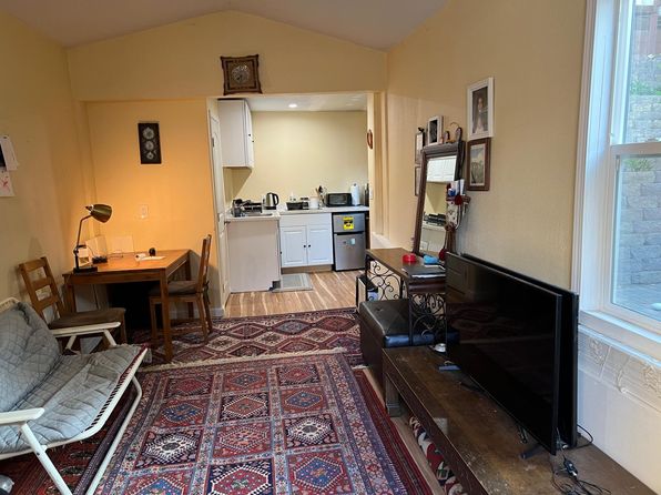 2400 Harrington Ave #2