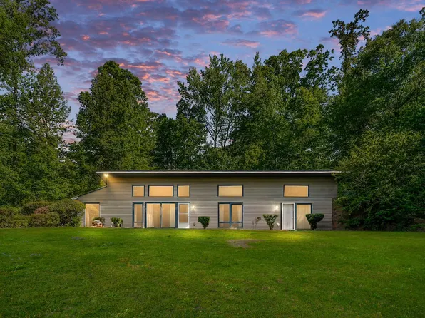 279 Poplar Rd, Fredericksburg, VA 22406