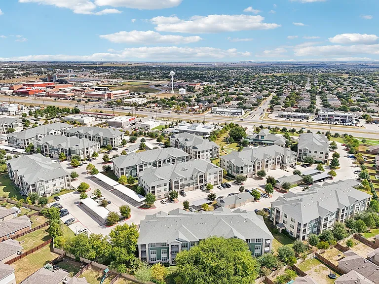North Creek Apartments in Hutto, Texas