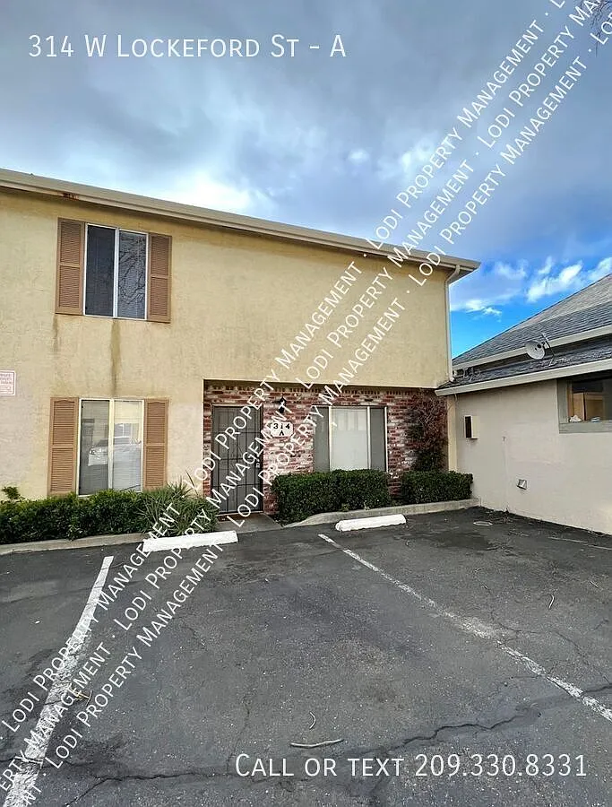 Building Photo - 314 W Lockeford St #A