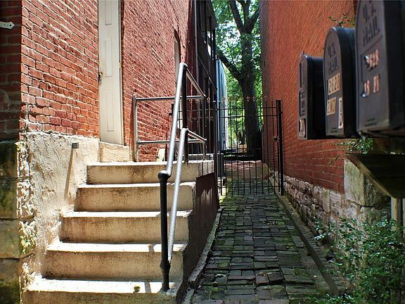 2nd image of 2628 McNair Ave #1