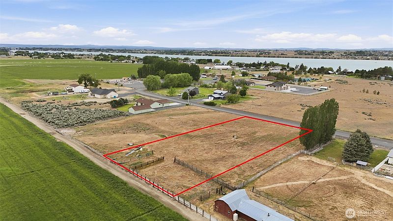 3rd image of 0 Lot 1 Redmond Road NE