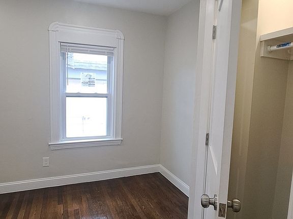 5th image of 7 Samoset St APT 2