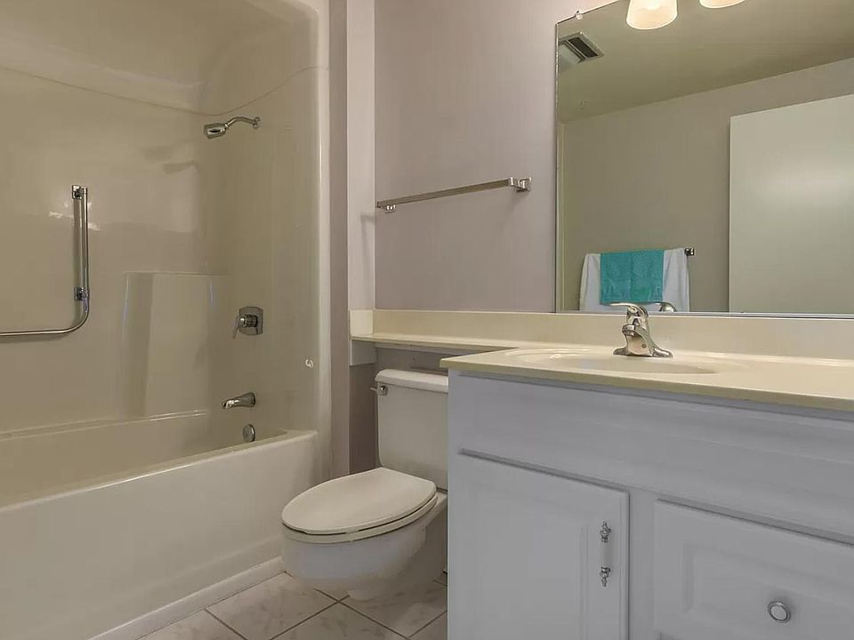 1st image of 18006 N 134th Ave