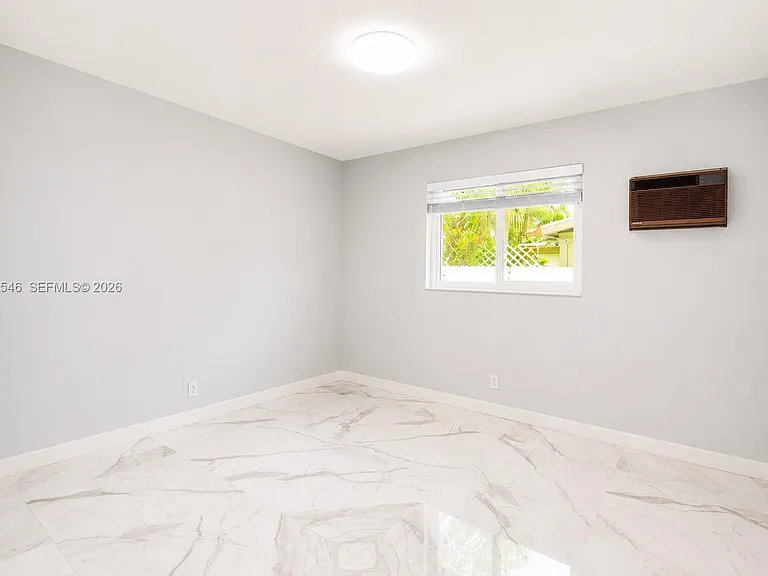 2611 SW 13th Ave #1-2 — Photo 11
