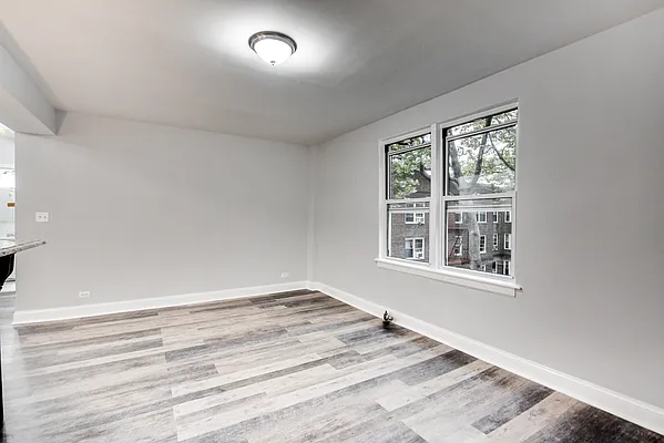Sold by WRL Realty, LLC | media 32