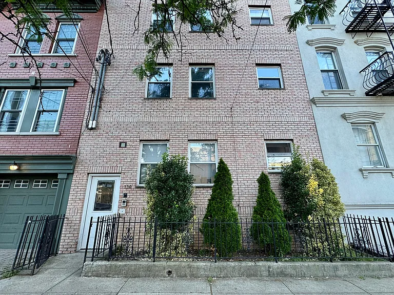 130 Jefferson St #3 — Photo 17