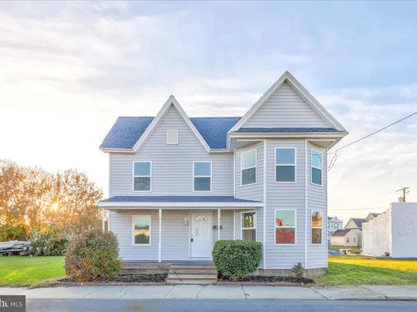 10 S 4th St, Crisfield, MD 21817