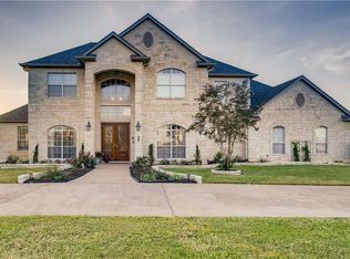 201 Comanche Cir, Hutto, TX 78634
