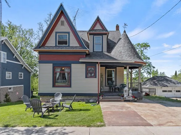 234 East Montello Street, Montello, WI 53949