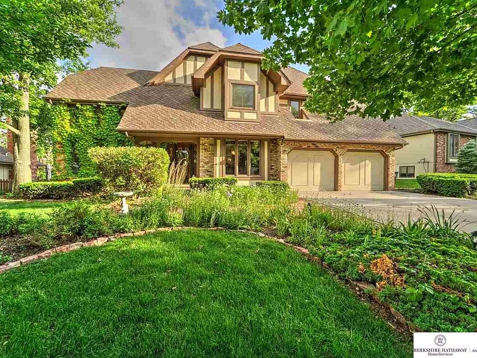 1st image of 16317 Westfield Cir