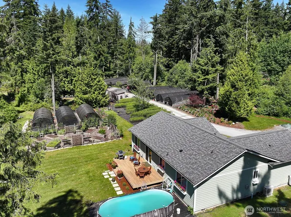 6545 Cultus Bay Road, Clinton, WA 98236