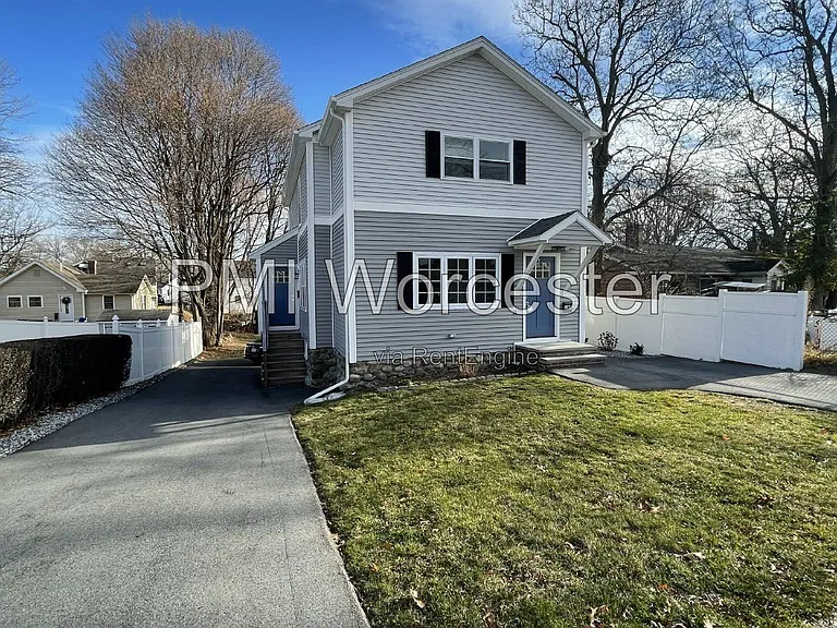 14 Edgemere Blvd #B — Photo 1