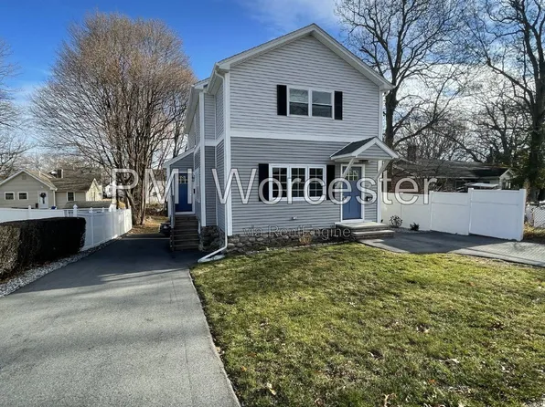 14 Edgemere Blvd #B, Shrewsbury, MA 01545