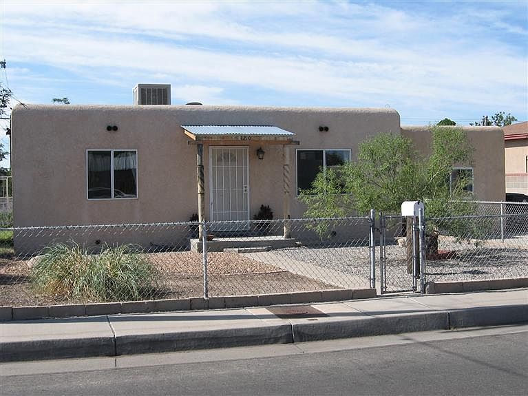 1st image of 1210 Palo Duro Ave NW