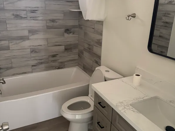 940 Perdew Ave #C, Ridgecrest, CA 93555