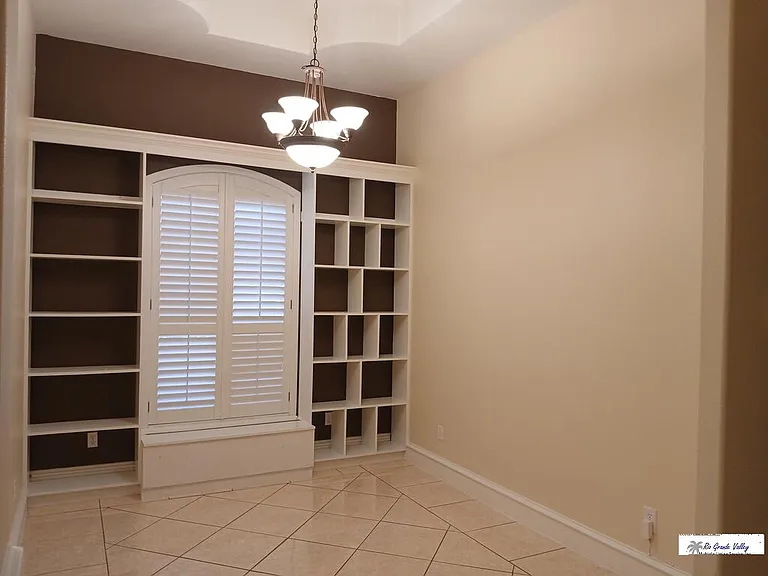 1514 Christian Cir — Photo 4