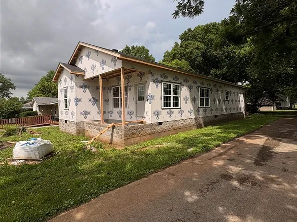 1344 Normalview Dr, Bowling Green, KY 42101