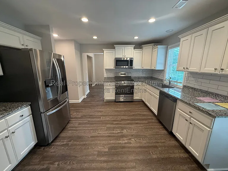 2708 N Patterson Ave — Photo 6