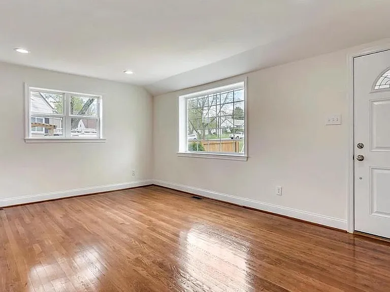 12728 Gould Rd — Photo 8
