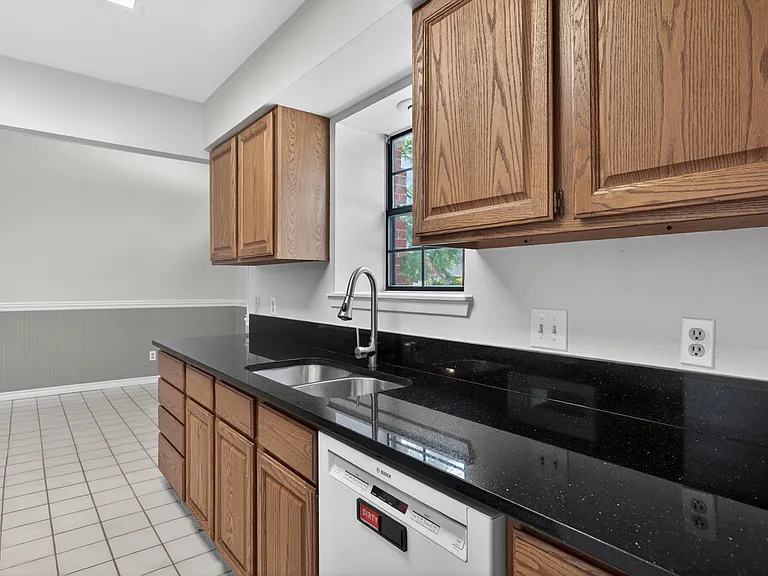 5301 Tartan Cir — Photo 13