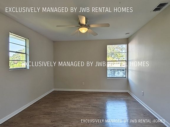 2nd image of 2830 Lowell Ave