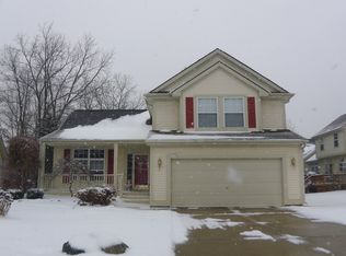 6459 Forestside Dr, Waterford, MI 48327