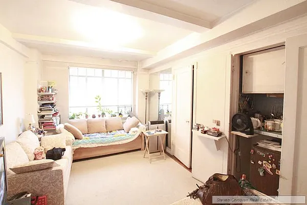 Sold by Steven Corcoran Real Estate | media 1