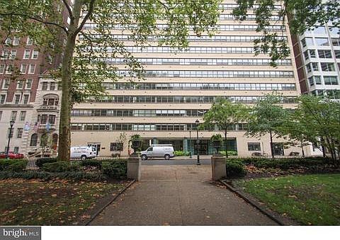 The Savoy on Rittenhouse Sq