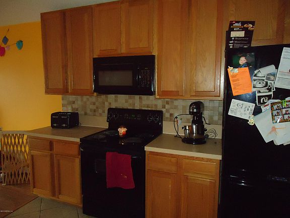 4th image of 9526 Daniels Mill Drive W